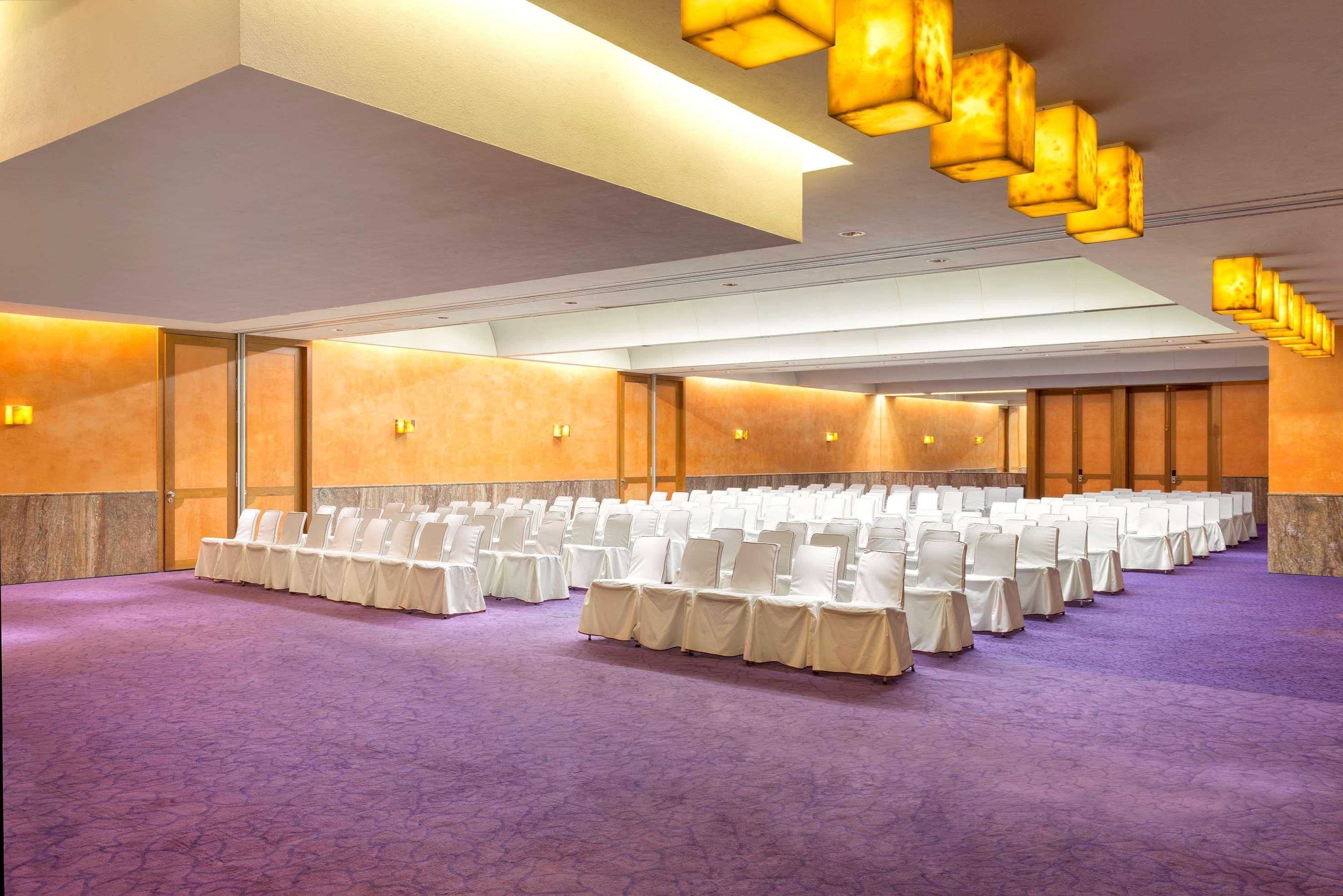 Hotel Meliá Bilbao Esterno foto The ballroom