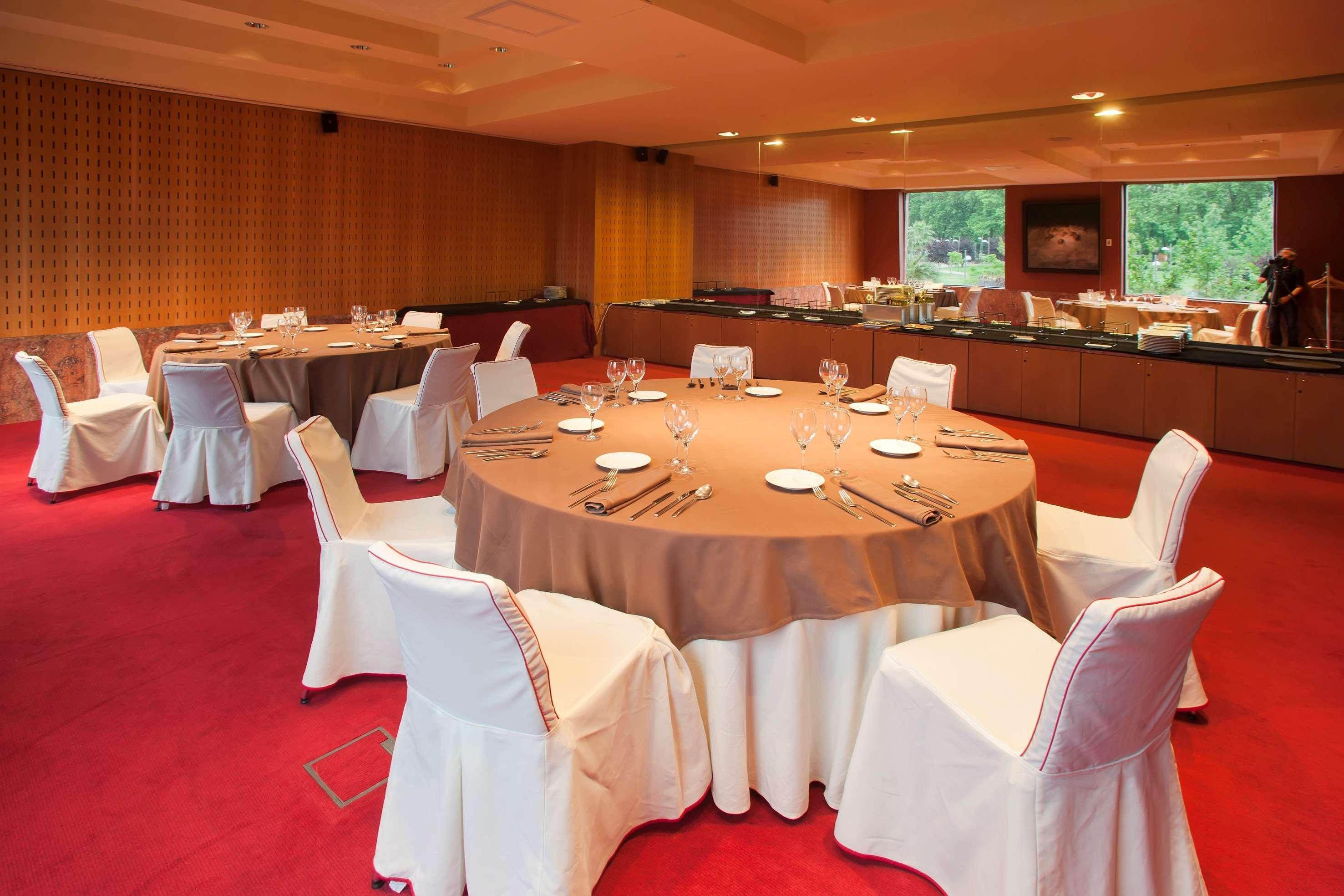 Hotel Meliá Bilbao Esterno foto The ballroom