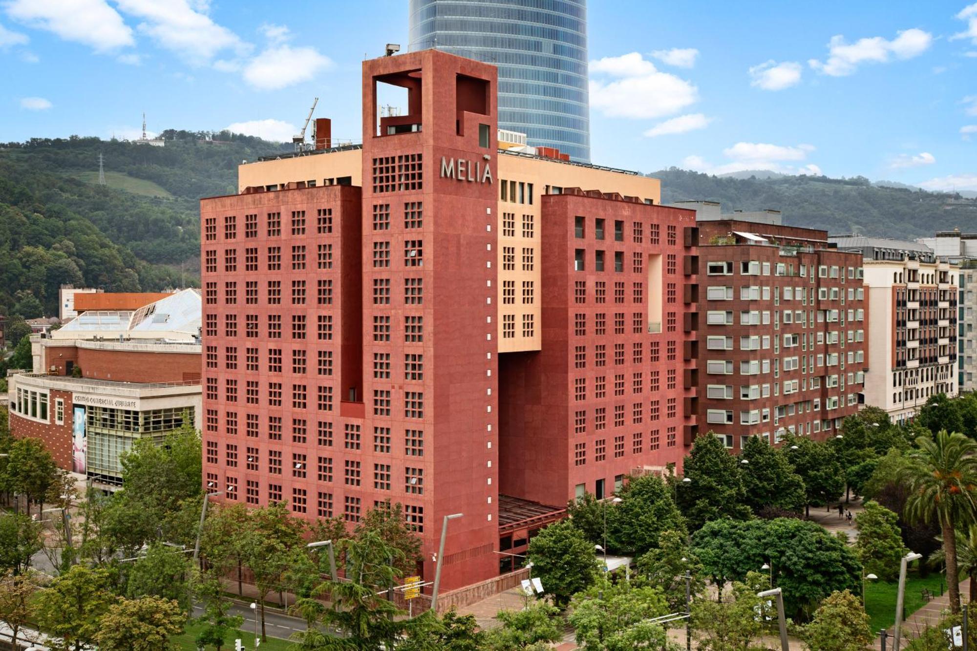 Hotel Meliá Bilbao Esterno foto